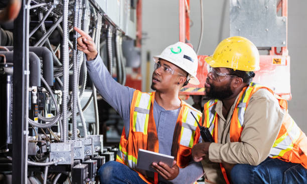 Best Electrical Installation Contractor  in South Pittsburg, TN